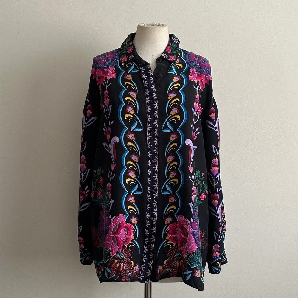 Johnny Was Rosalynda Printed Button Down Silk Blend Floral Black Blouse sz Med - Picture 2 of 6